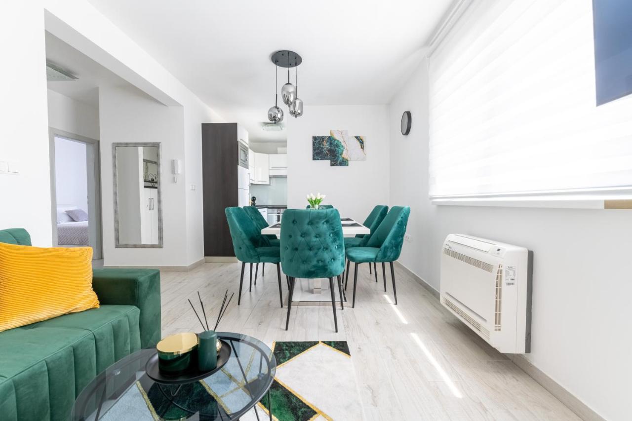 Silver Luxury Apartment Trogir Bagian luar foto